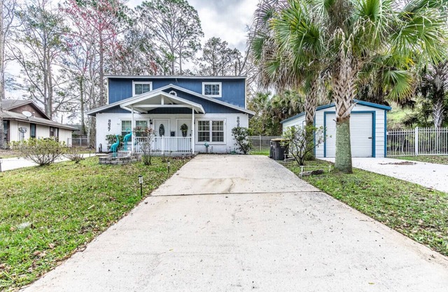 Spacious 3 BR Near NAS Jax l BBQ, WiFi, DirecTV