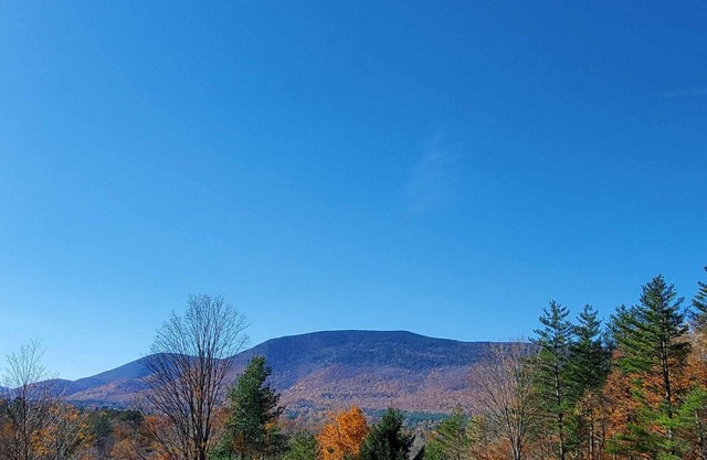 Spacious 3 level Townhome on Private Property ~ Walk in Town ~ Deck & Views
