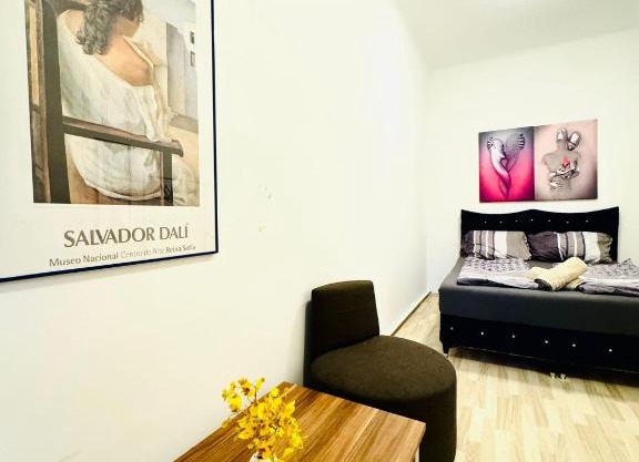 Spacious 3BR Apt for up to 6P, 10Min to FAC Platz