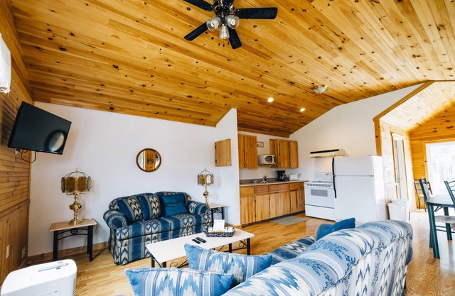 Spacious 3BR Cottage near Cavendish Beach Resort | Family Fun Park | WiFi | BBQ