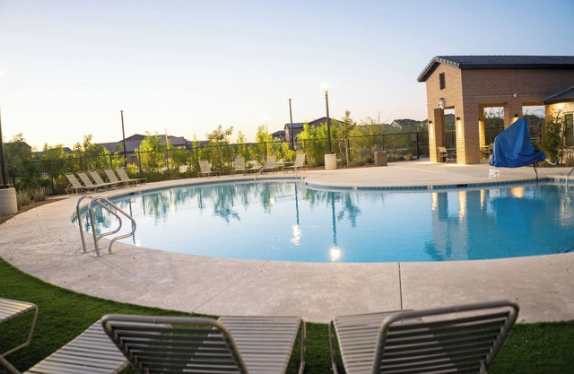 Spacious 3BR Home - Pools/Playground, AC, Level 2 EV Charger