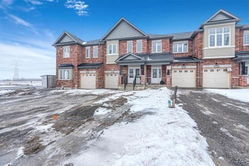 Spacious 3BR House with Modern Comforts