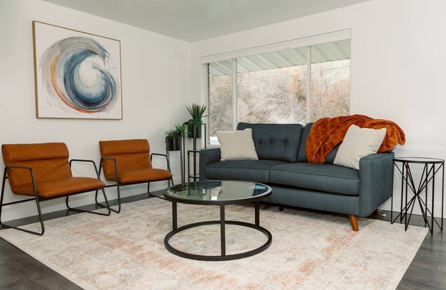 Spacious 3br Main Floor Unit Near USU and Downtown
