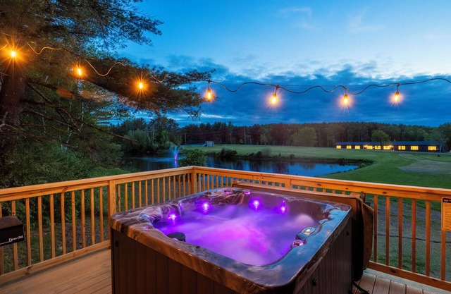 Hot Tub - 9 Min to Zoom Flume Waterpark
