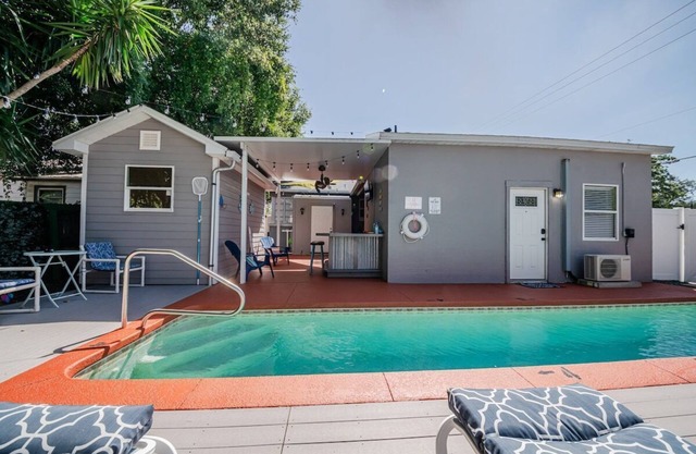 Spacious 3BR, Pool, Near Beach & Attractions
