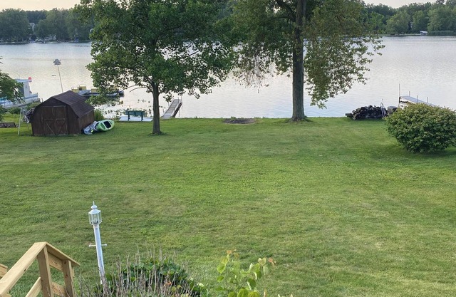 Spacious 4-bedroom 3-bathroom lake house on Shriner Lake in Columbia City.