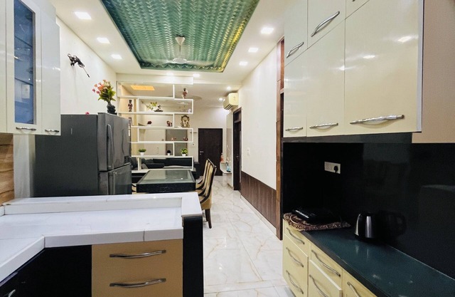 Spacious 4-bedroom apartment with WiFi, AC in vibrant Jaipur