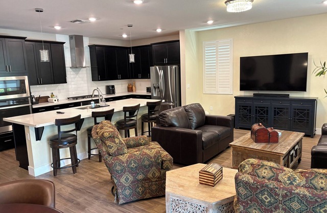Spacious 4-bedroom house in lovely Elk Grove with AC and Tesla CHARGER!