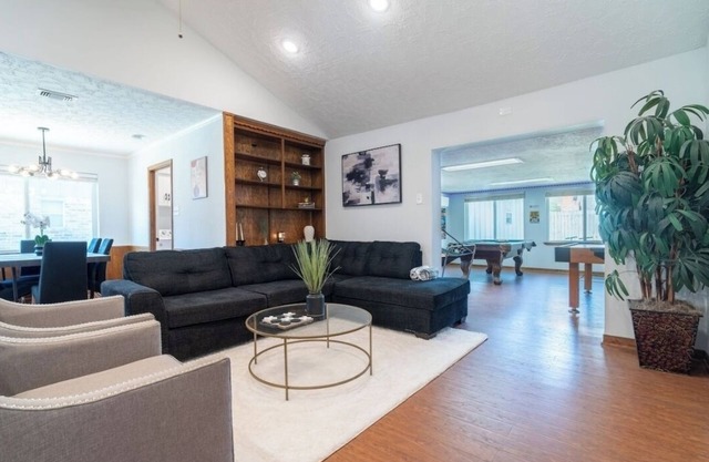 Spacious 4-Bedroom Home w/ Game Room – 8 Min from Sugar Land Town Square!