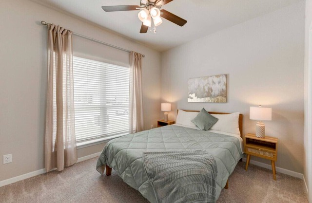 Spacious 4 Bedroom Home In Troy