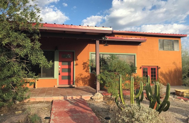 Spacious 4-bedroom home in charming Tucson Foothills on four desert acres