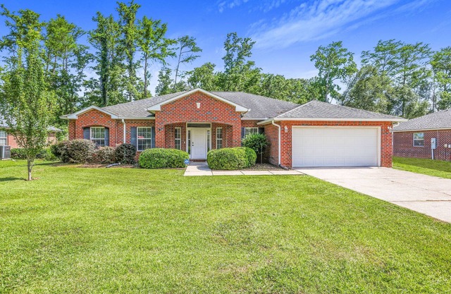 Spacious 4 bedroom house by OWA & Tanger Outlets, 15 mins from Beaches