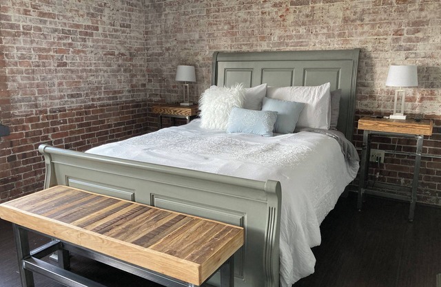 Spacious 4-bedroom riverfront loft apartment