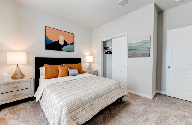 Spacious 4-Bedroom Retreat in East Temple