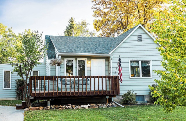 Spacious 4-bedroom 3 bathroom, Non-Smoking home with parking on premises