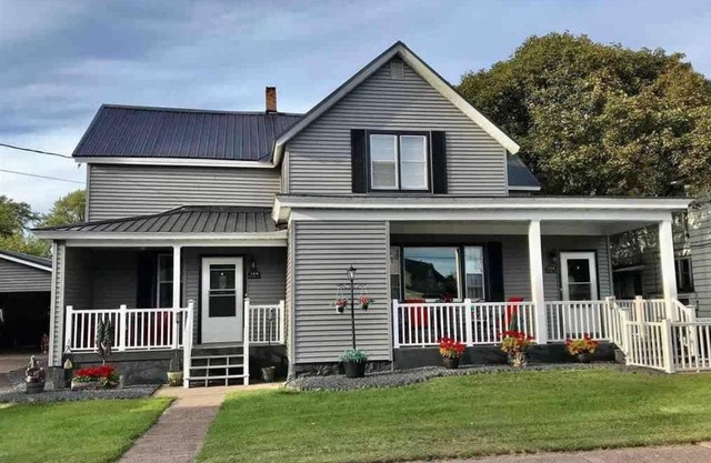 Spacious 4 BR 2BA Home with Bar and Fenced Yard