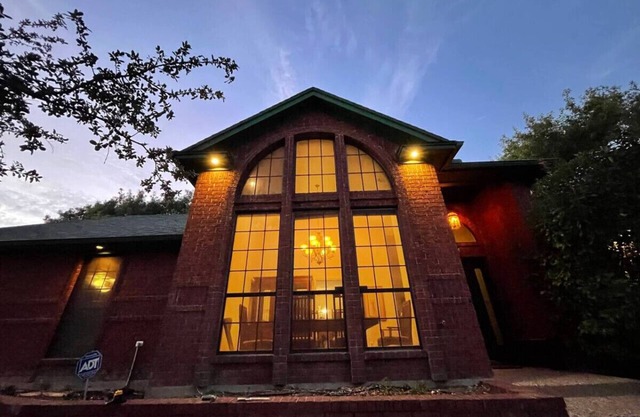 Spacious 4 BR - Harker Heights