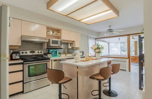 Spacious 4BD Family Home in Shaughnessy! STR License: 25-158069