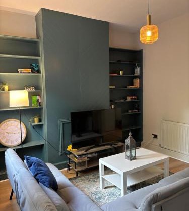 Spacious 4BR Home In Greenwich