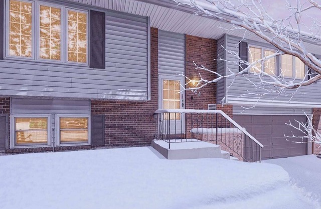Spacious 4BR Home in Greeley, CO!