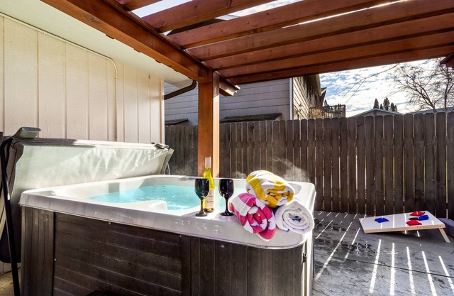 Spacious 4BR Retreat w/ Hot Tub, Outdoor Games & EV Charger – 10 Min Walla Walla