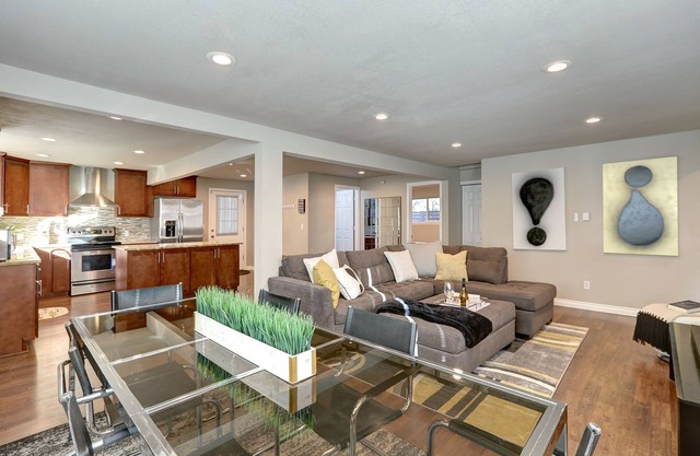 Spacious 5 BD/3 BA Home ⚡ Perfect for Entertaining