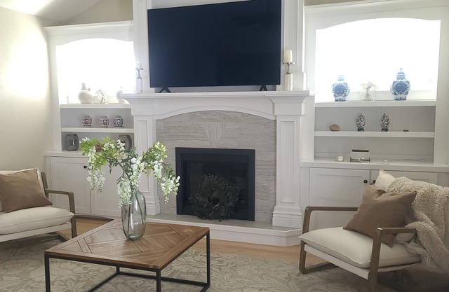 Spacious 5-bedroom house in charming Pocatello with WiFi, AC