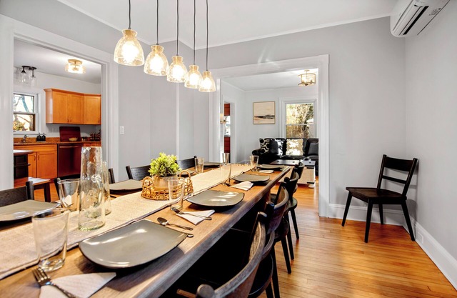 Spacious 5-Bedroom Home with Game Room in Amherst - Mins to UMass