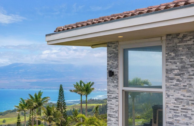 Spacious 5-bedroom house with 360 view in serene Wailuku