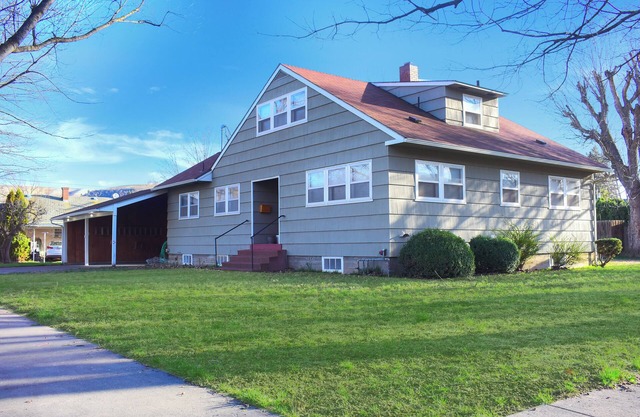 Spacious 5-bedroom house in lovely Dayton with WiFi