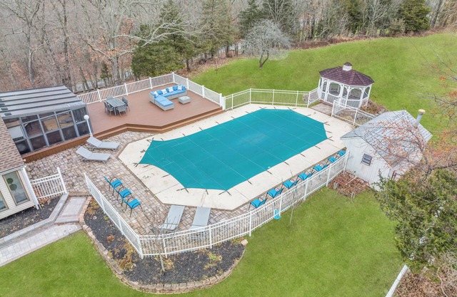 Spacious 5-bedroom house in charming Monroe with AC
