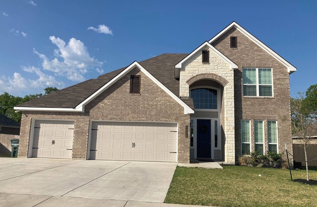 Spacious 5-bedroom TAMU house in Bryan with WiFi, AC