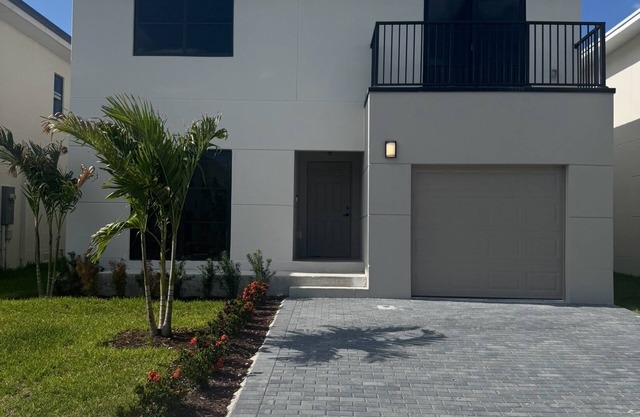 Spacious 5-bedroom house near the Florida Keys