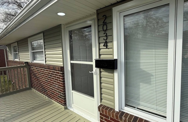 Spacious 5-bedroom house with AC, WiFi in brilliant Saint Albans