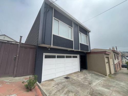 Spacious 5B 2 5ba House 4 Free Driveway parking