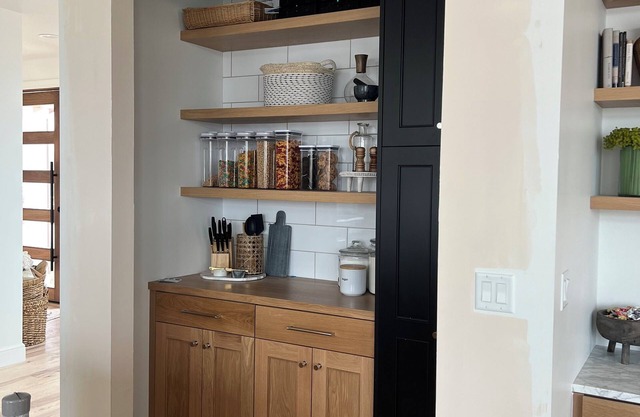 Spacious 6-bedroom house in welcoming Huntsville with AC, WiFi near lake