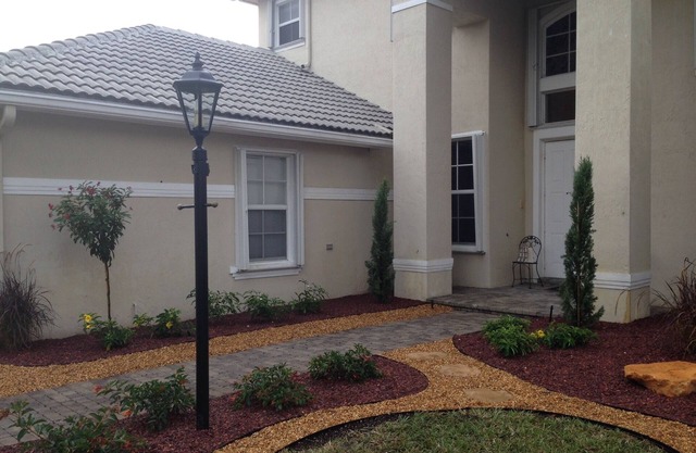 Spacious 6-bedroom house in wonderful Parkland with AC, fitness room, WiFi