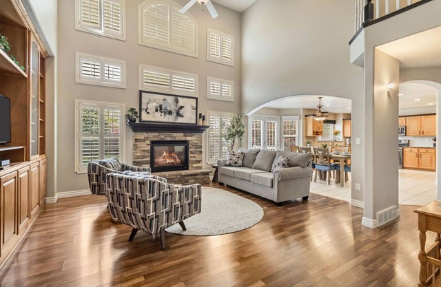 Spacious 6-Bedroom Retreat Park Access Game Room Near Hill AFB & Davis Conference Center!