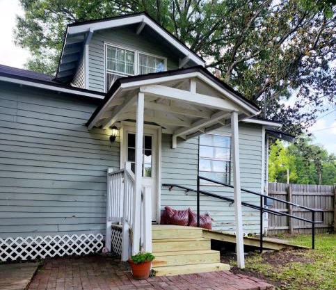 Spacious 6-Bedroom Retreat in Central Lafayette Perfect for Groups & Families