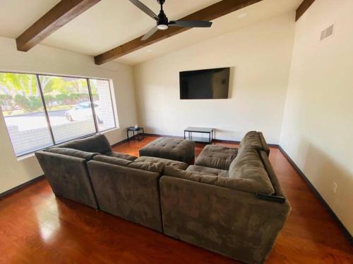 Spacious 6br Wprivate Pool, Bbq In Mesa!