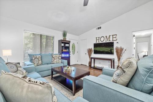 Spacious Alpharetta 3bedroom Home