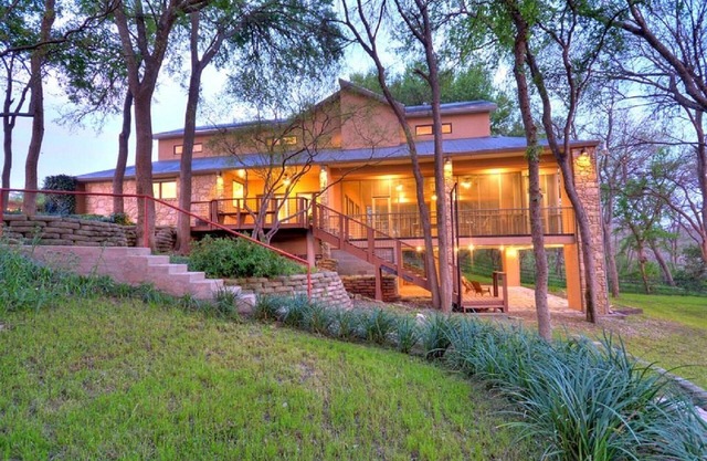 Perfekt für Familientreffen, 2 Morgen, 5/5 Haus mit 200 'Private Riverfront