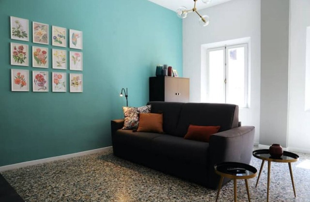 Spacious and bright apartment in exceptional location in the center of Modena