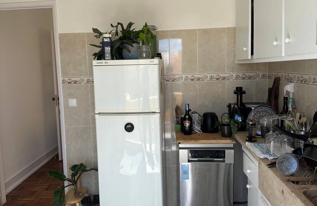 Spacious and bright apartment in Alcântara