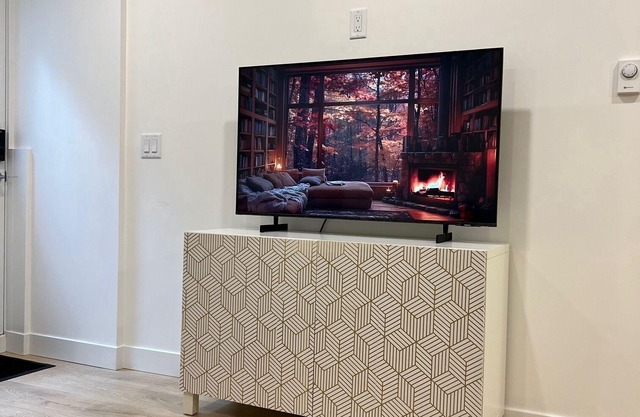 Spacious and modern 2BR oasis- home away from home
