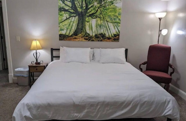 Spacious and Clean 2BR Home in Utah Valley