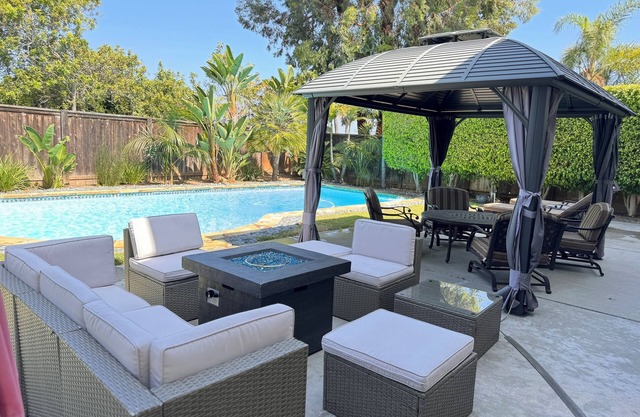 In der Nähe von Strand und Del Mar Racetrack Geräumige komplett renovierte Encinitas Home
