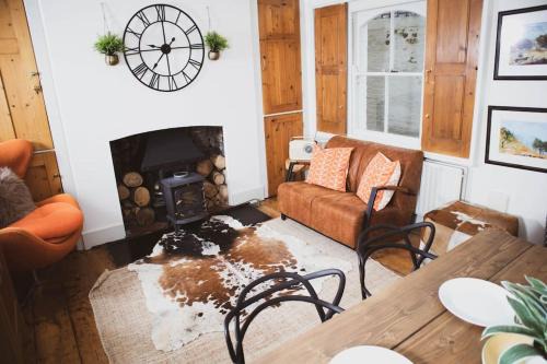 Spacious and Cosy House for 6