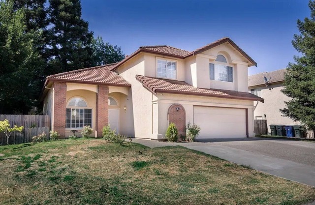 Spacious and cozy home near Downtown