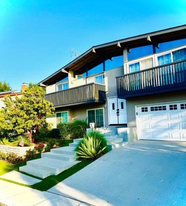 Spacious and Exclusive Oasis 6BR 3BA